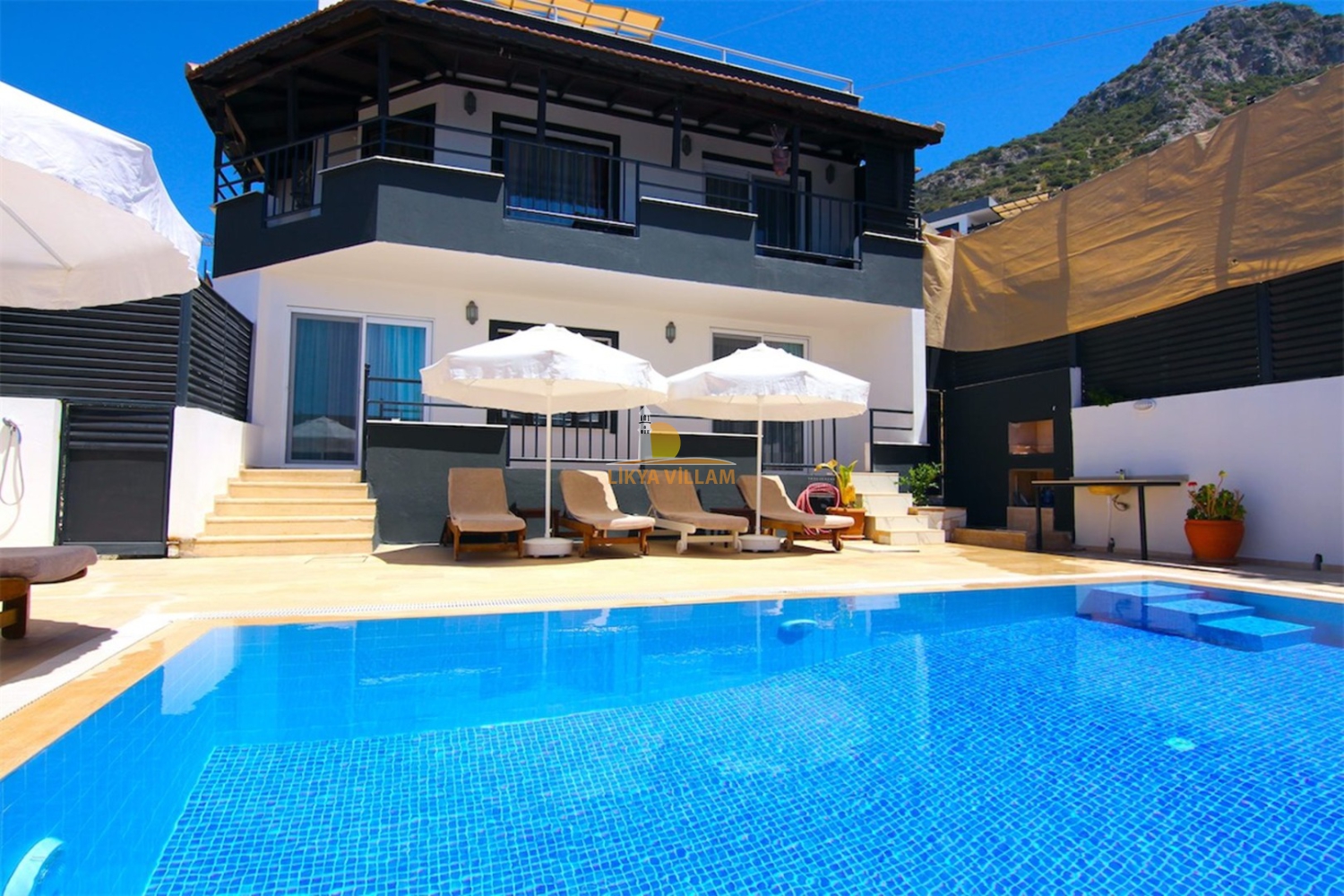 Kalkan Jakuzili Korunaklı Villa Emir