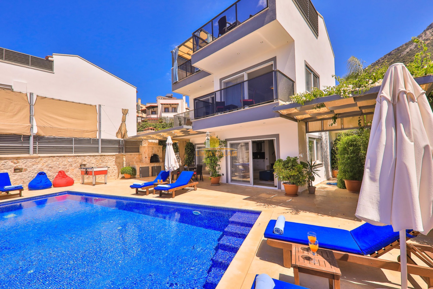 Kalkan Deniz Manzaralı Villa Esma