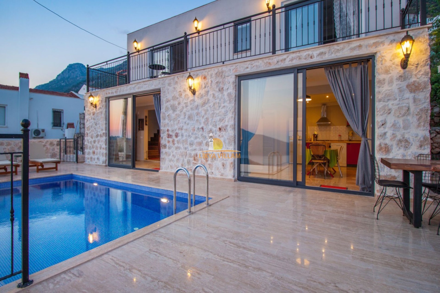 Kalkan Deniz Manzaralı  Villa Mavi