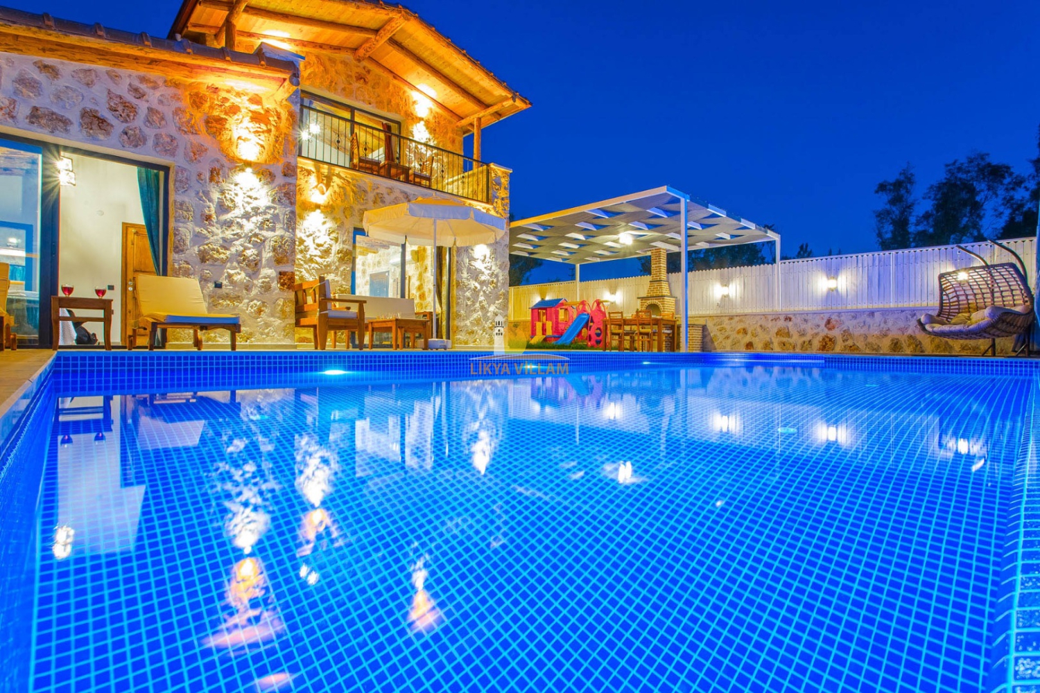 Kalkan Saunalı Jakuzili Villa Çakmak